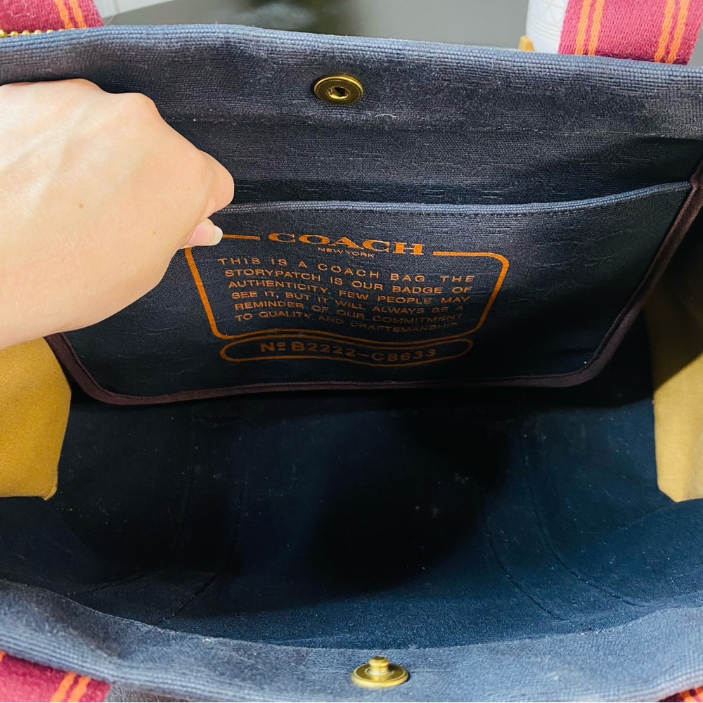 COACH Spin Tote 42 Signature Jacquard in Black/Red - Picture 12 of 12